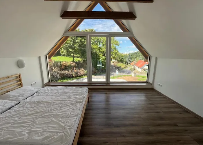 בית נופש Holiday Home Pocuvadlo *